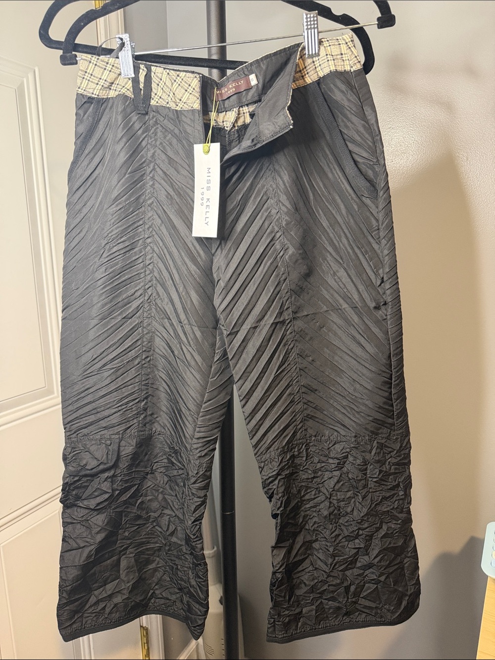 Miss Kelly Black Pleated Capris with Contrast Waistband